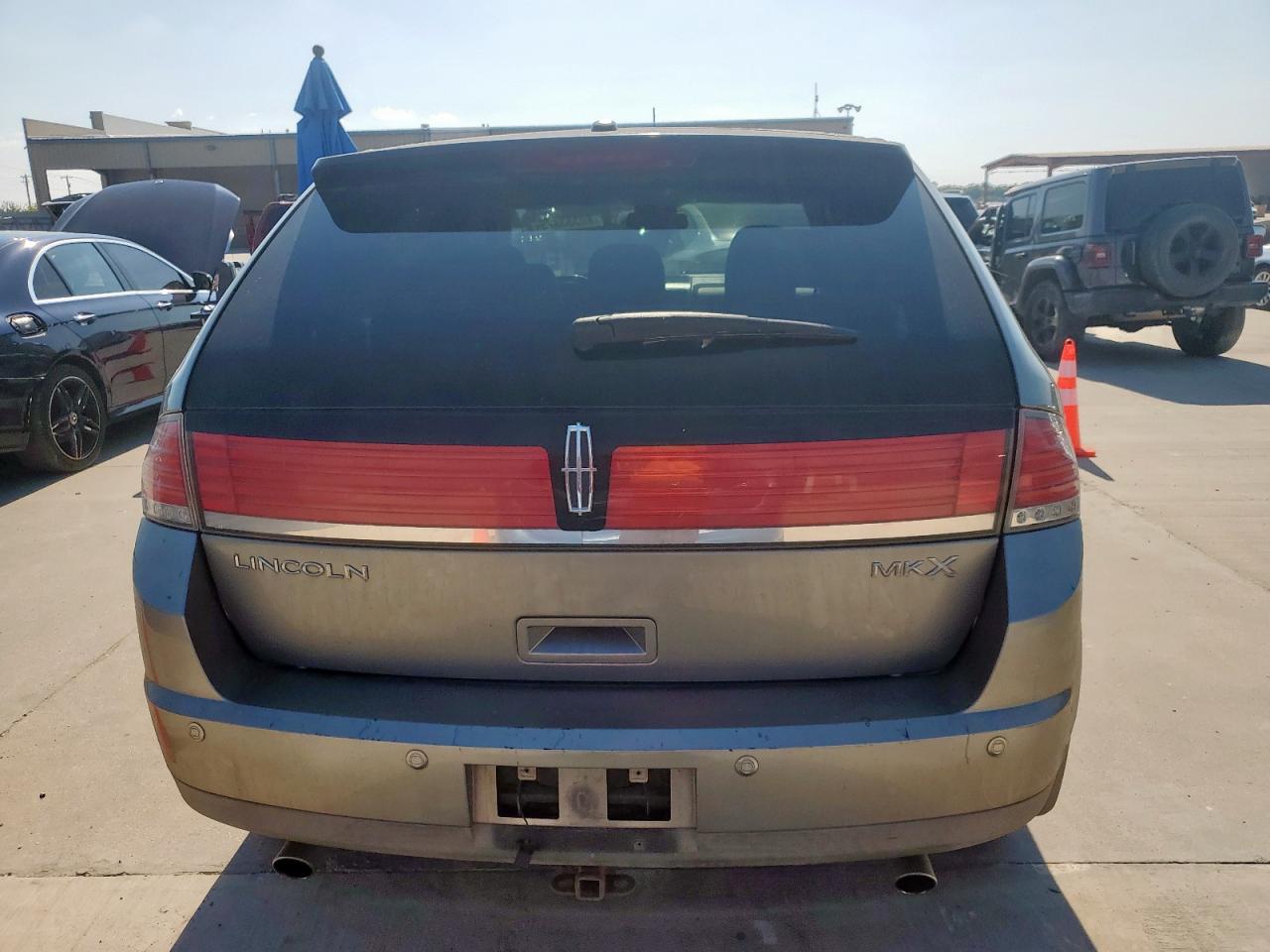 2008 Lincoln Mkx VIN: 2LMDU68C68BJ10729 Lot: 80353575