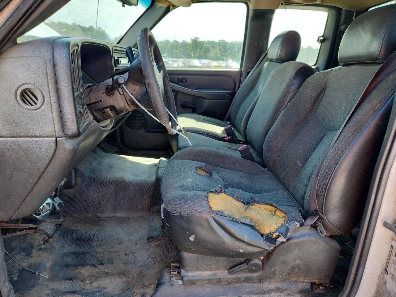 2005 Chevrolet Silverado C1500 VIN: 1GCEC19Z35E261475 Lot: 80081485