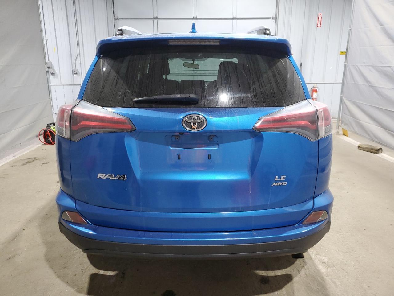 2016 Toyota Rav4 Le VIN: JTMBFREVXGD190845 Lot: 81220285