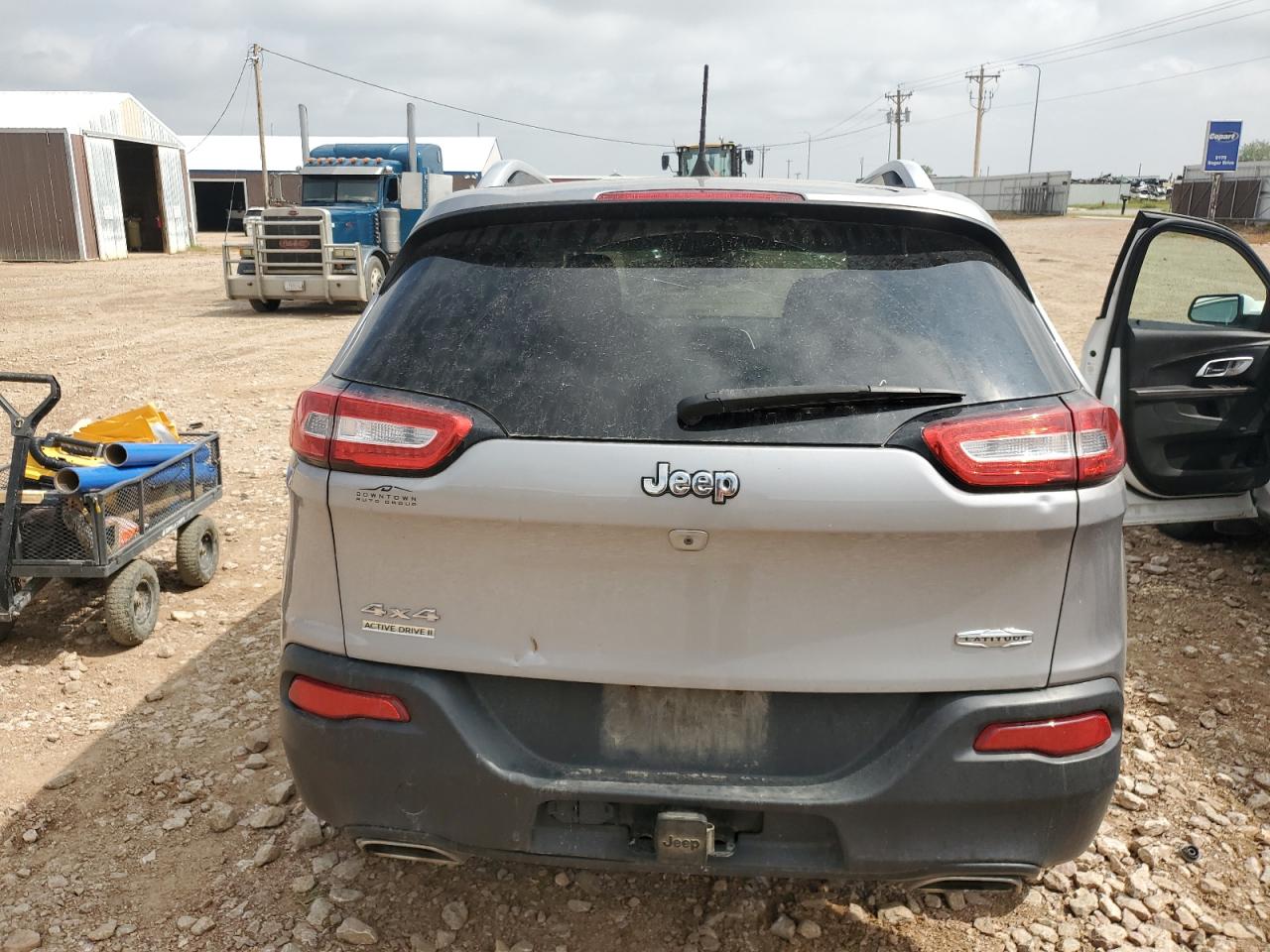 2018 Jeep Cherokee Latitude Plus VIN: 1C4PJMLX6JD547828 Lot: 71494095