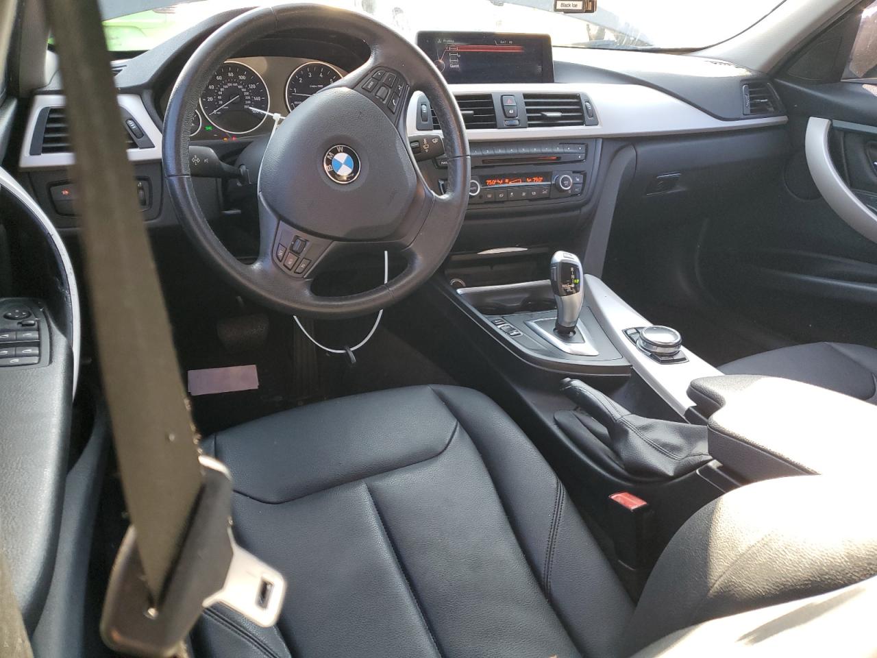 2015 BMW 320 I xDrive VIN: WBA3C3G56FNS73332 Lot: 81067435