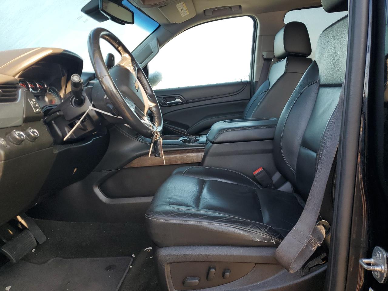 2017 Chevrolet Suburban K1500 Lt VIN: 1GNSKHKC8HR230442 Lot: 81495125