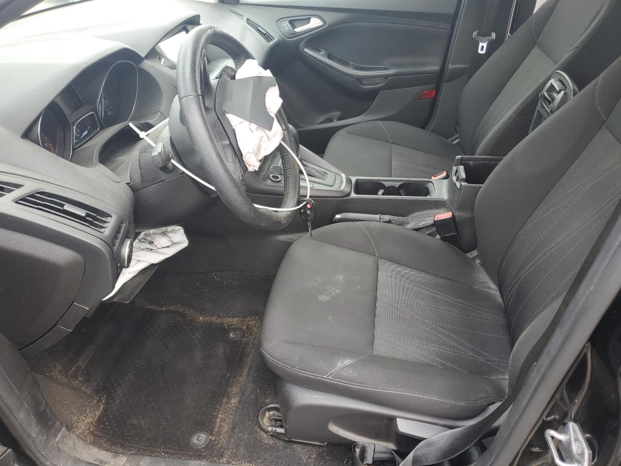 2017 Ford Focus Sel VIN: 1FADP3M25HL340593 Lot: 84025985