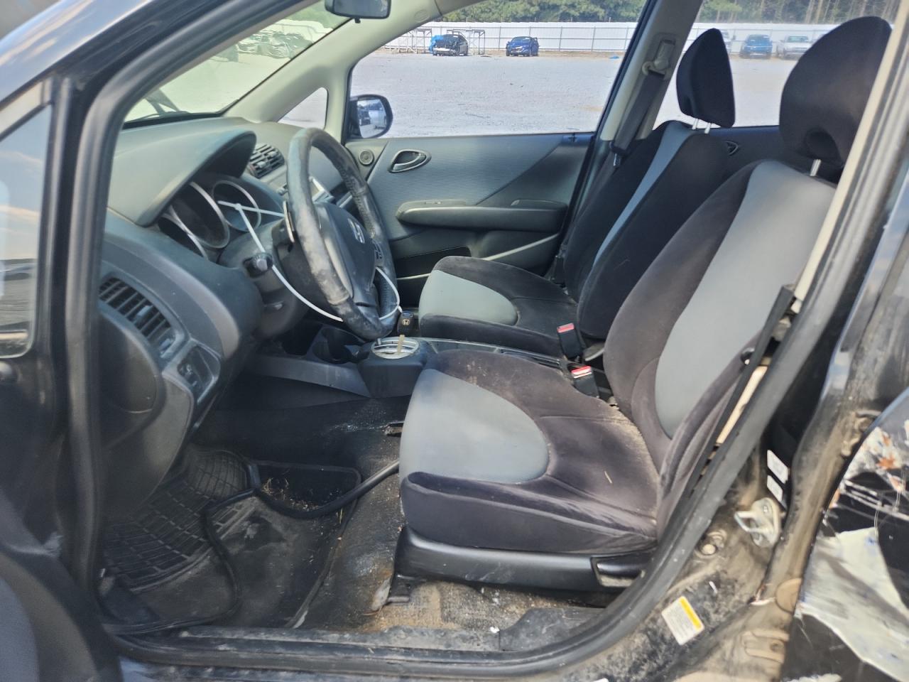 2008 Honda Fit Sport VIN: JHMGD38628S046621 Lot: 72047875