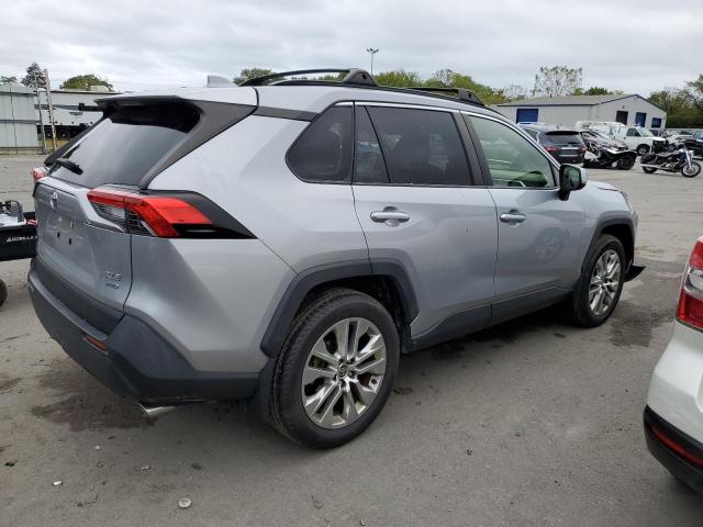  TOYOTA RAV4 2021 Серебристый