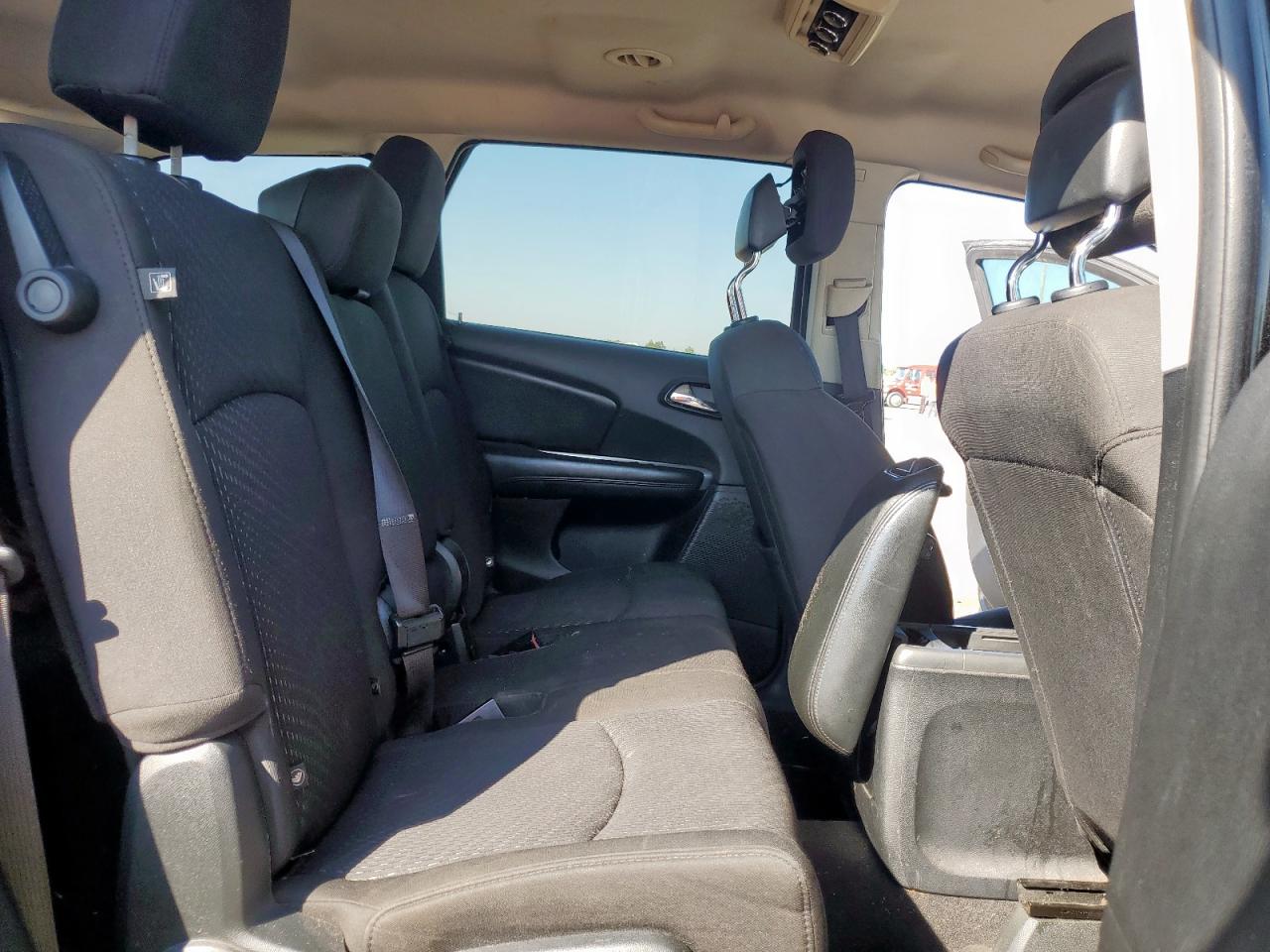2018 Dodge Journey Se VIN: 3C4PDCAB1JT152331 Lot: 71960535