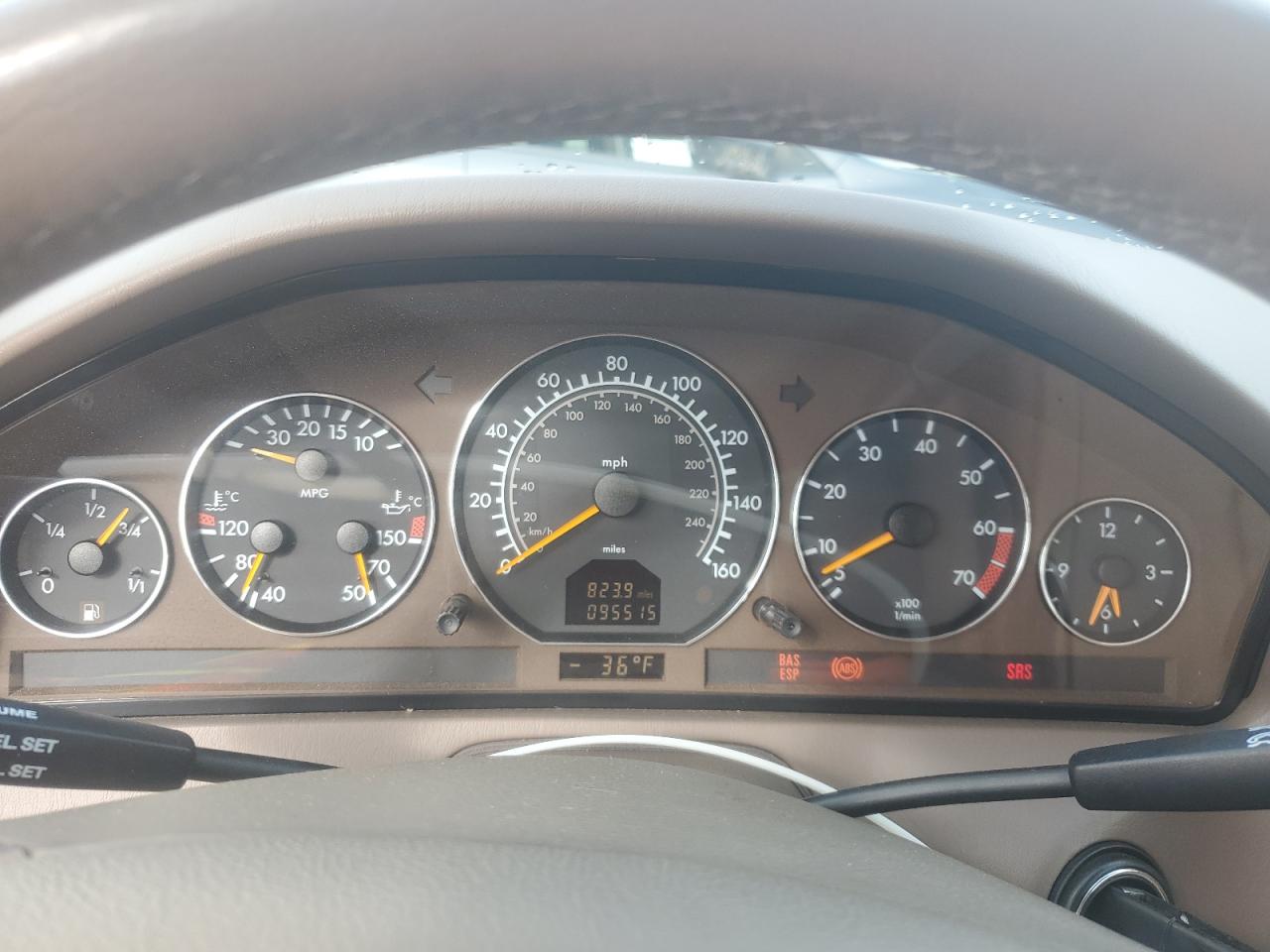 2002 Mercedes-Benz Sl 500 VIN: WDBFA68F42F202292 Lot: 82135975