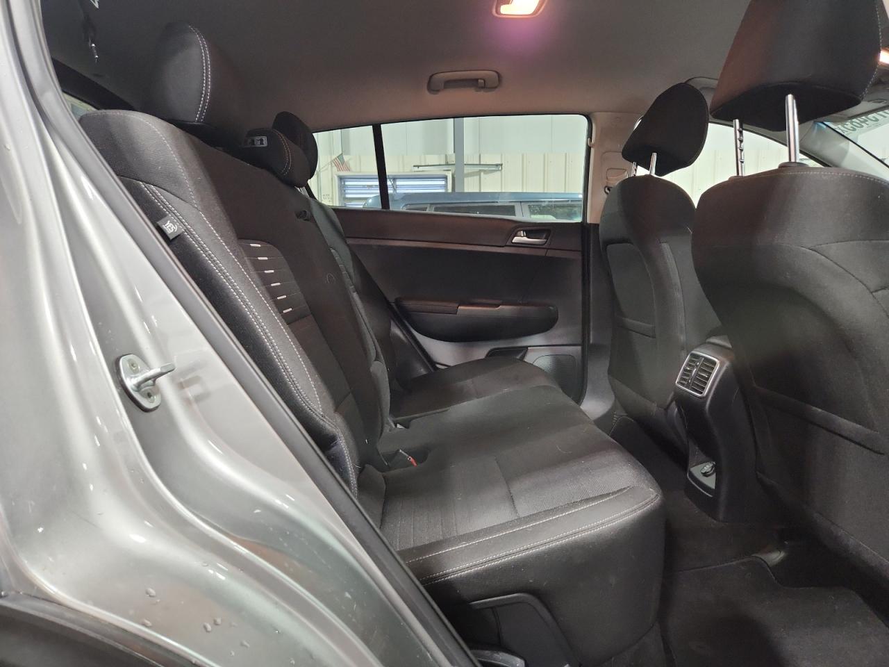 2019 Kia Sportage Lx VIN: KNDPMCAC4K7607297 Lot: 81673485