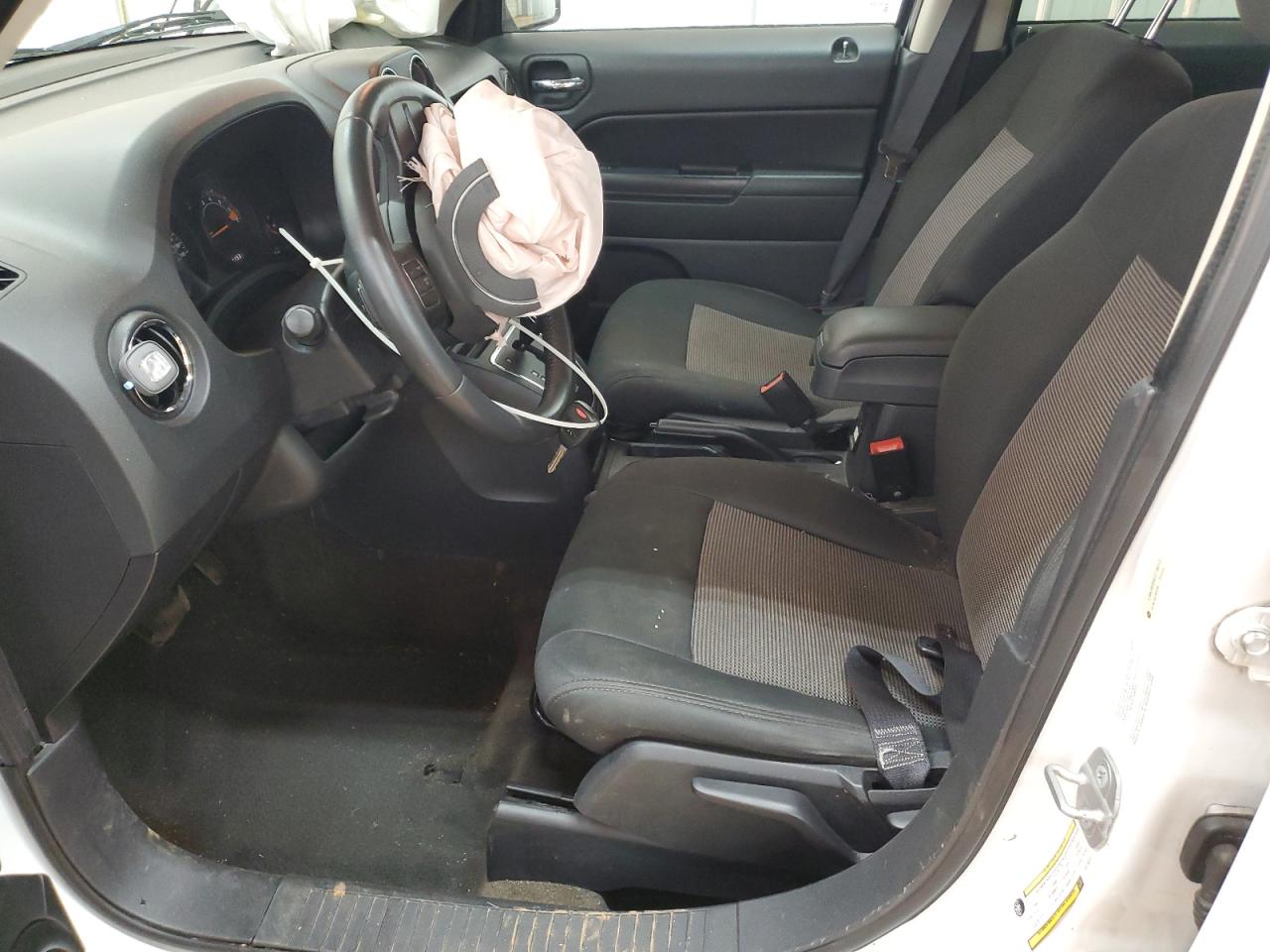 2014 Jeep Patriot Latitude VIN: 1C4NJRFB4ED718313 Lot: 80215405