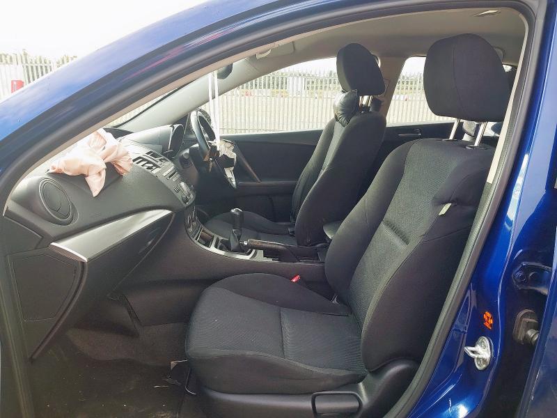 2010 MAZDA 3 TS2 