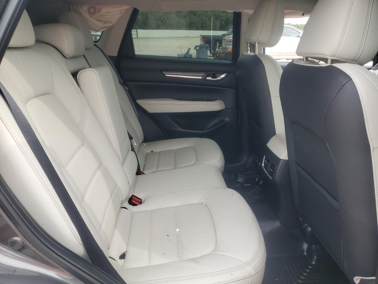 2022 Mazda Cx-5 Premium VIN: JM3KFBDM1N1632918 Lot: 80015315