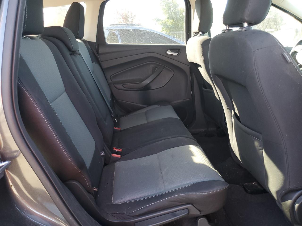 2018 Ford Escape Se VIN: 1FMCU9GDXJUA92383 Lot: 81457675