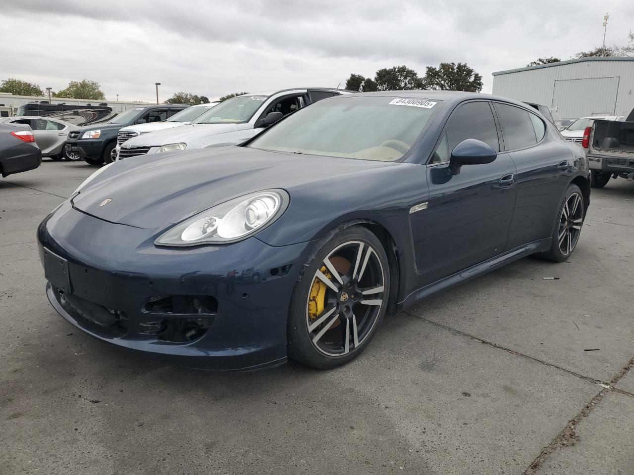 2011 Porsche Panamera 2