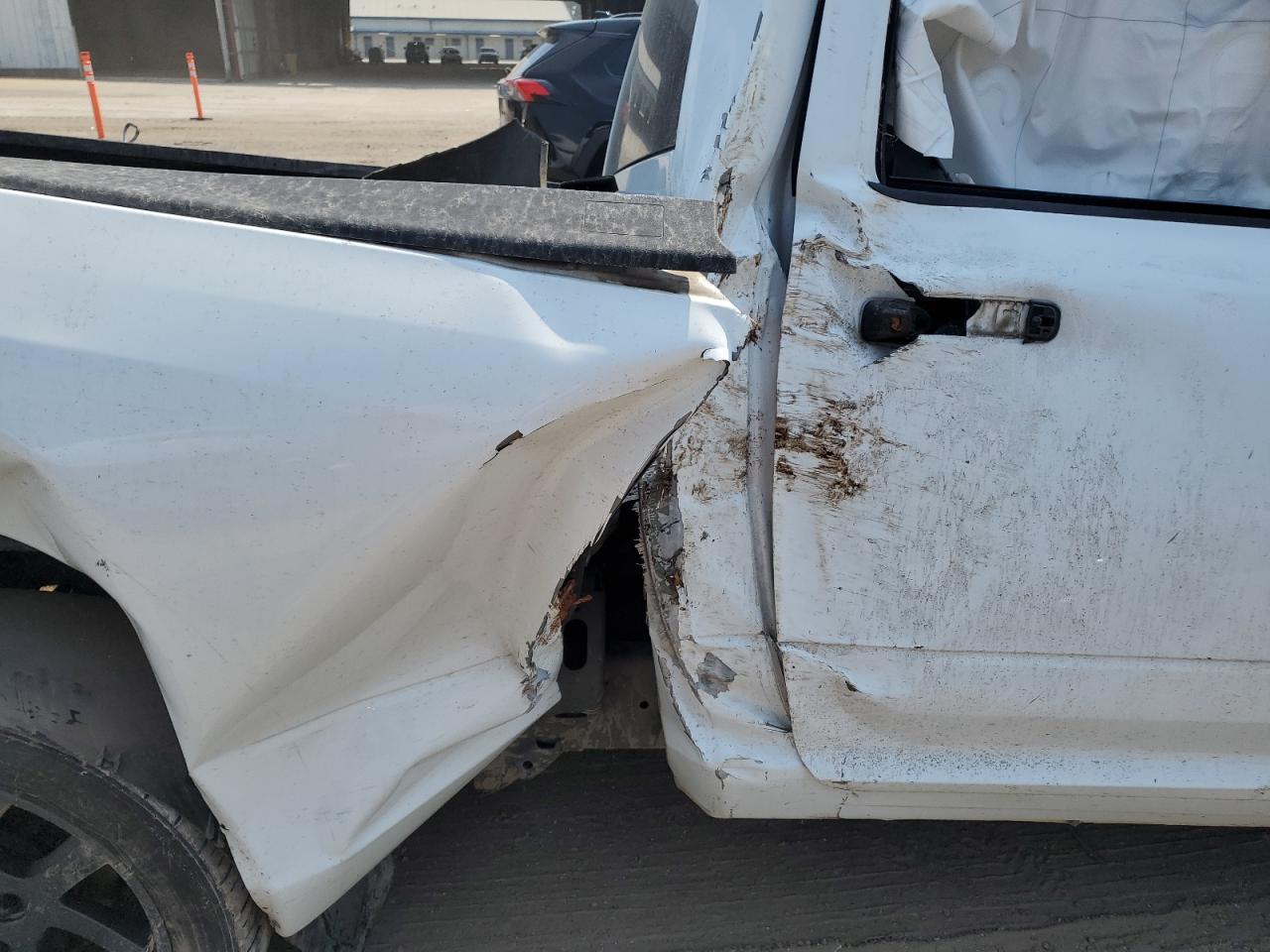 2014 Ram 1500 St VIN: 3C6JR6ATXEG102874 Lot: 81008085