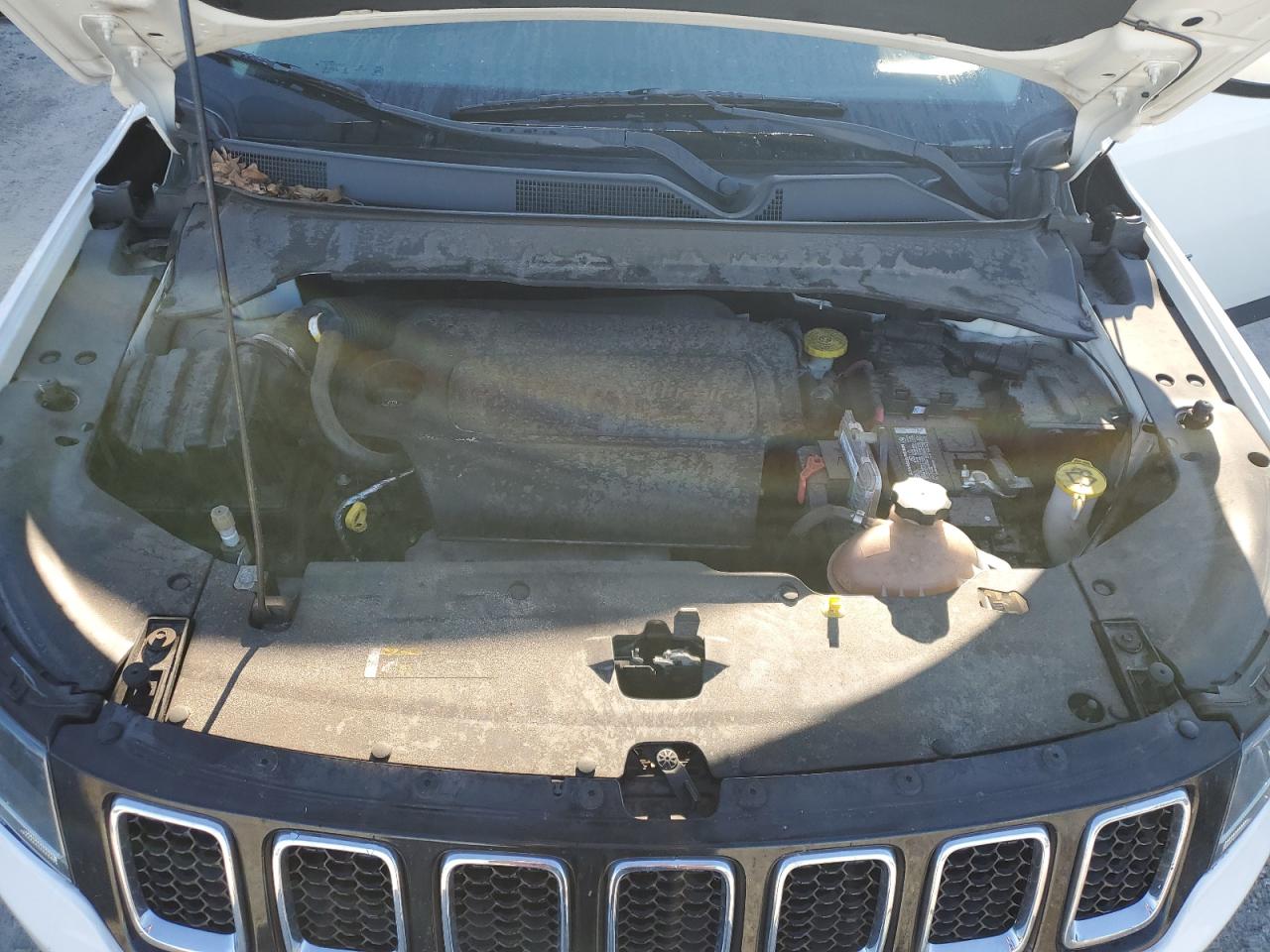 2018 Jeep Compass Latitude VIN: 3C4NJDBB7JT483368 Lot: 84019705