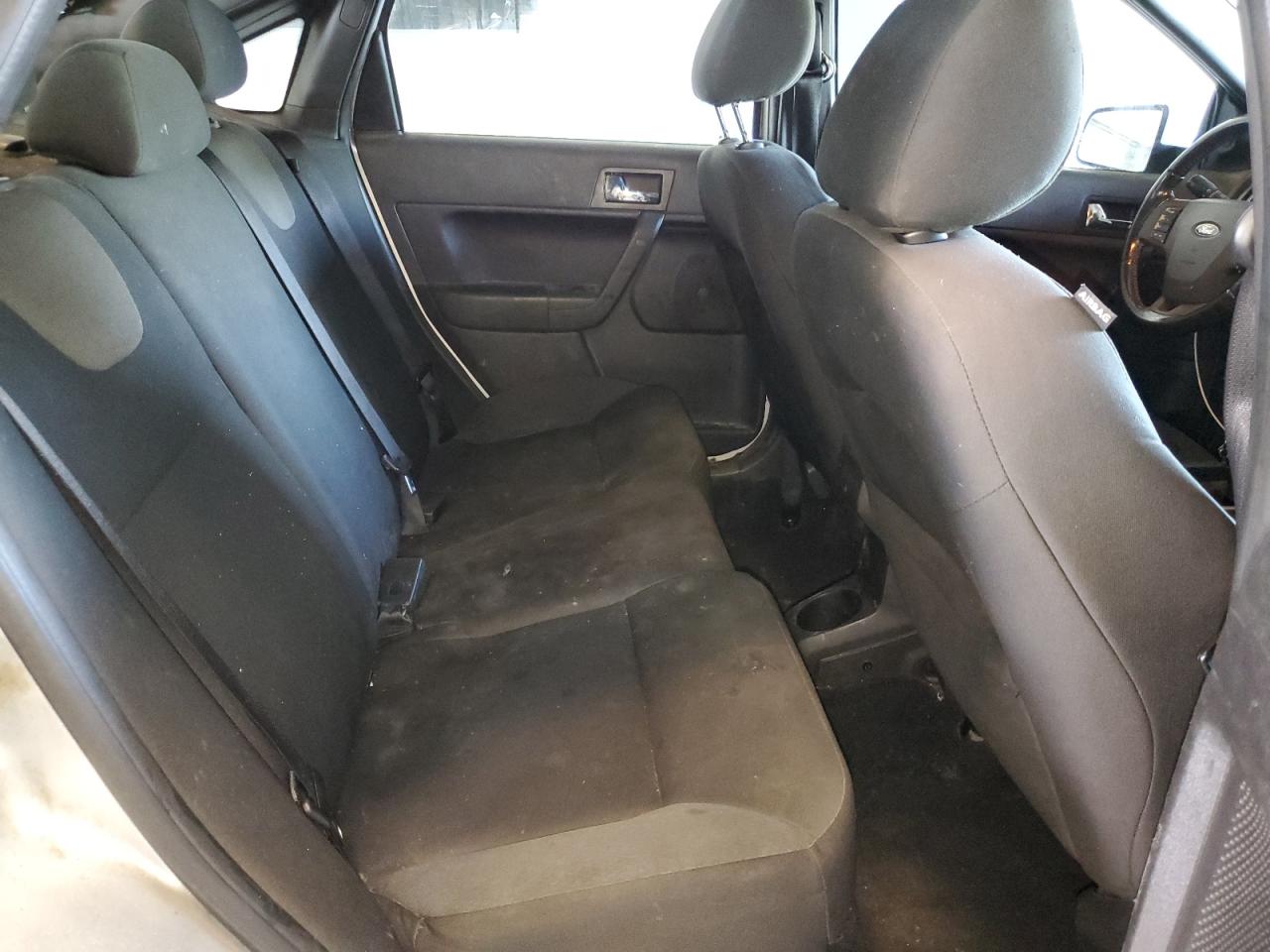 2009 Ford Focus Ses VIN: 1FAHP36N69W266979 Lot: 81032565