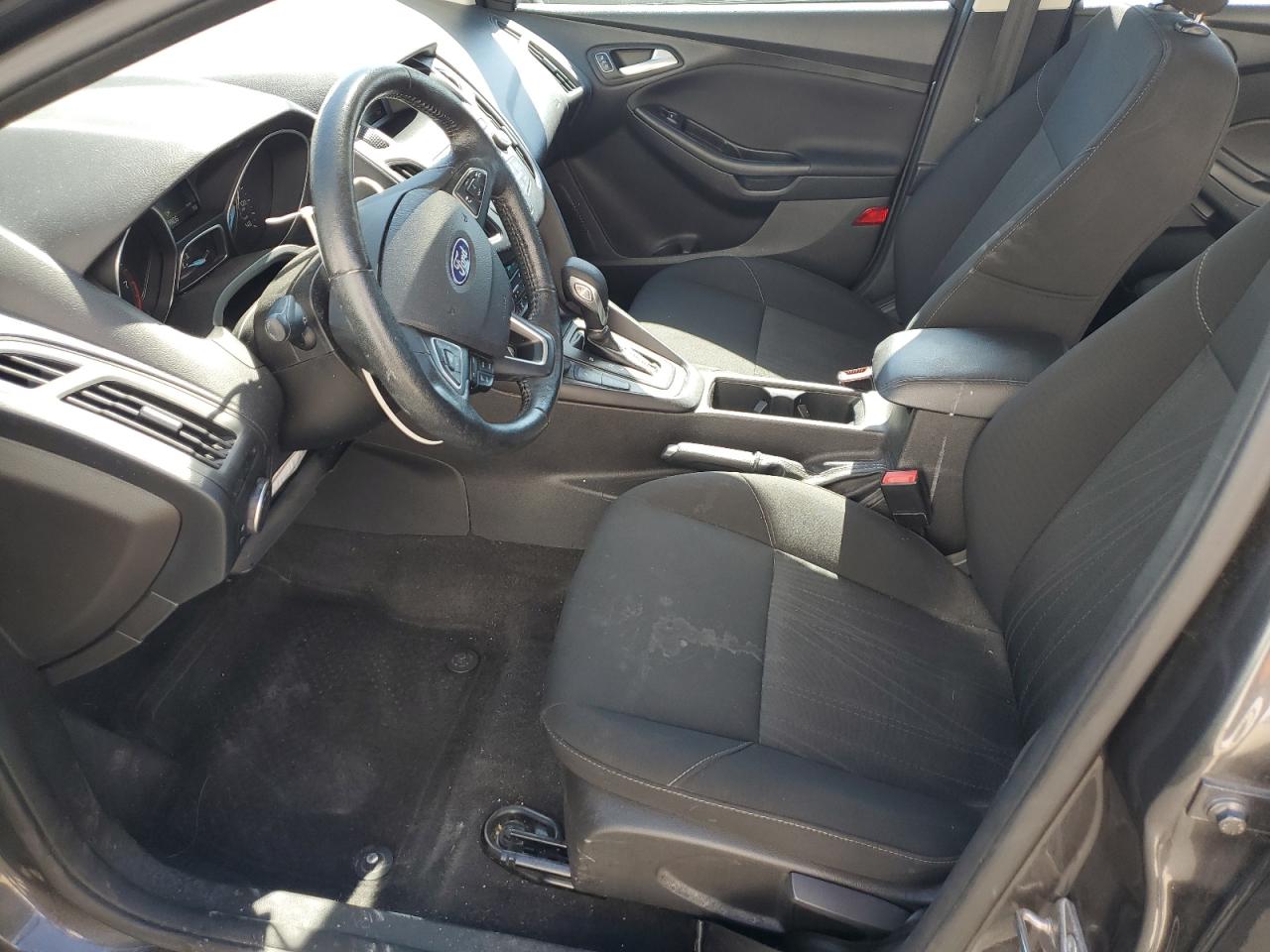 2018 Ford Focus Se VIN: 1FADP3FE2JL228413 Lot: 83864925