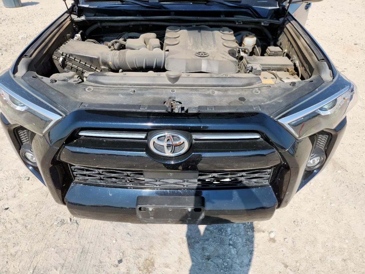 2021 Toyota 4Runner Sr5 VIN: JTEFU5JR3M5233254 Lot: 80286395