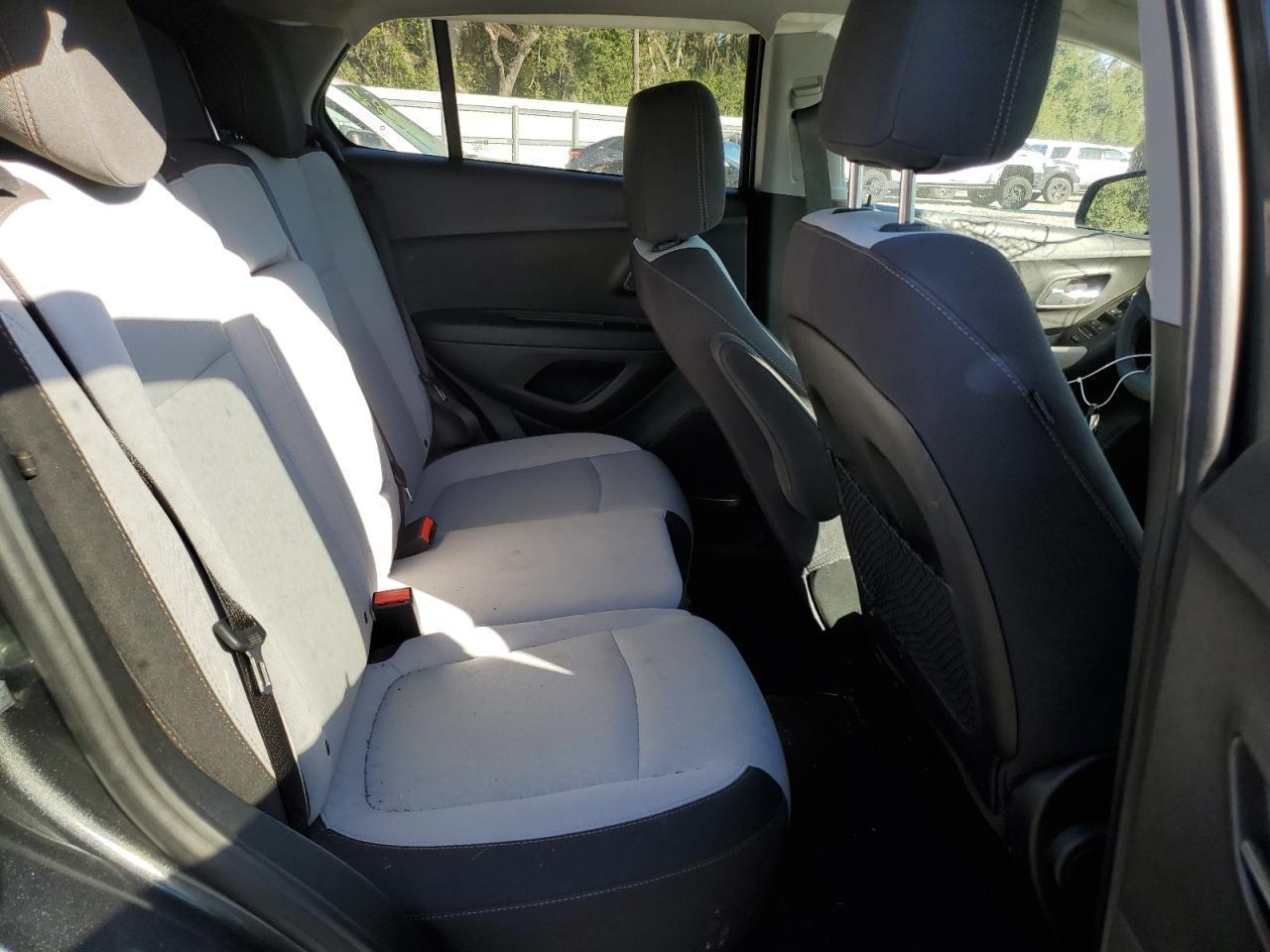 2019 Chevrolet Trax Ls VIN: 3GNCJKSBXKL235832 Lot: 71372565