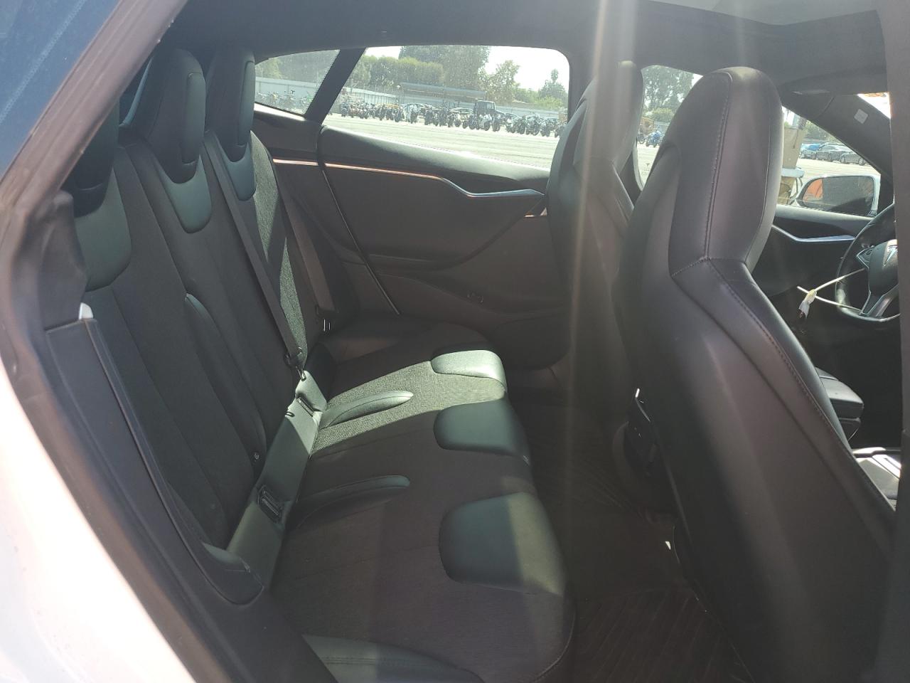 2016 Tesla Model S VIN: 5YJSA1E15GF159699 Lot: 84067695