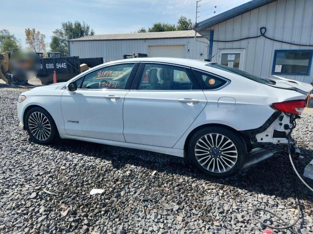  FORD FUSION 2017 Белы