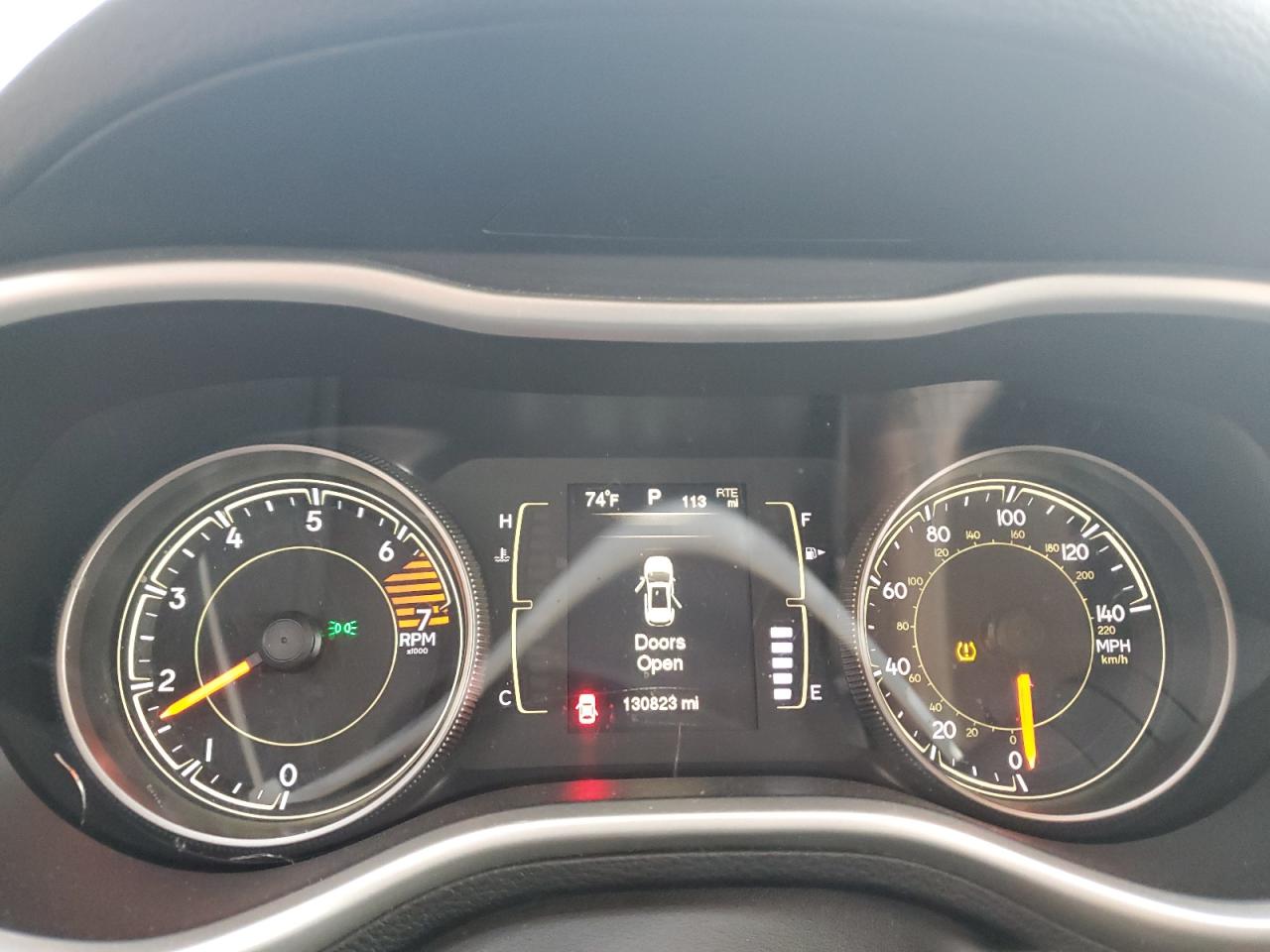 2016 Jeep Cherokee Latitude VIN: 1C4PJMCB8GW241540 Lot: 83821755