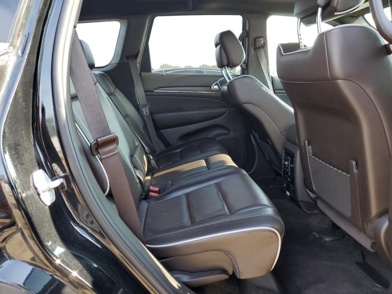 2018 Jeep Grand Cherokee Overland VIN: 1C4RJFCG5JC477622 Lot: 83885865