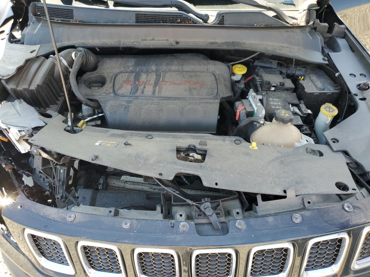 2018 Jeep Compass Sport VIN: 3C4NJDAB1JT137771 Lot: 71315495