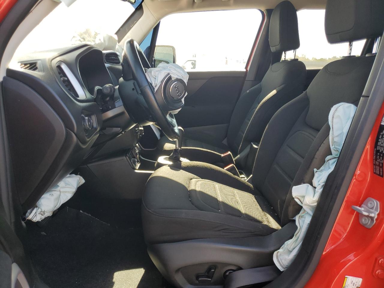 2021 Jeep Renegade Latitude VIN: ZACNJDBBXMPM52690 Lot: 70768775