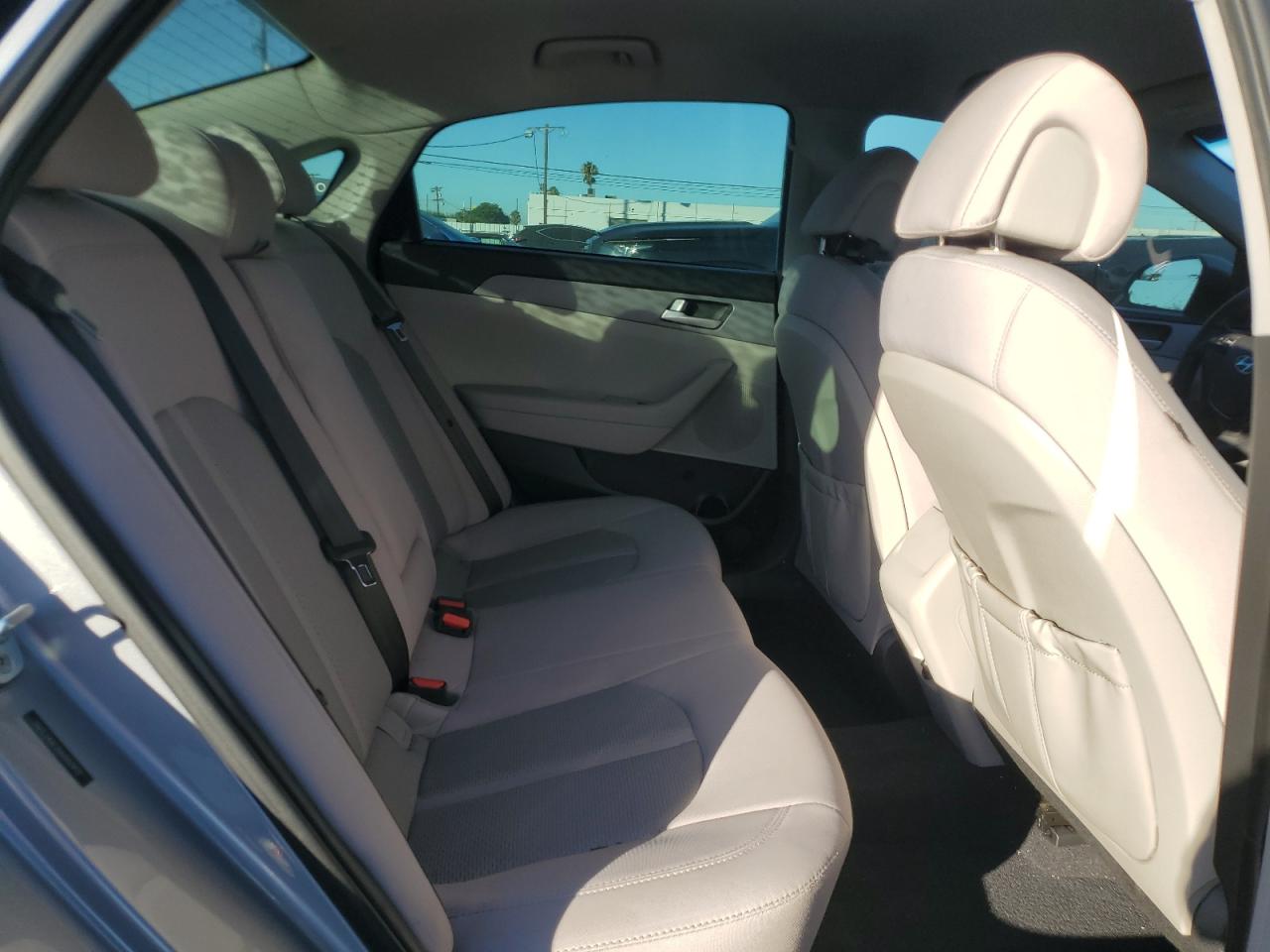 2017 Hyundai Sonata Se VIN: 5NPE24AF7HH551955 Lot: 70963225