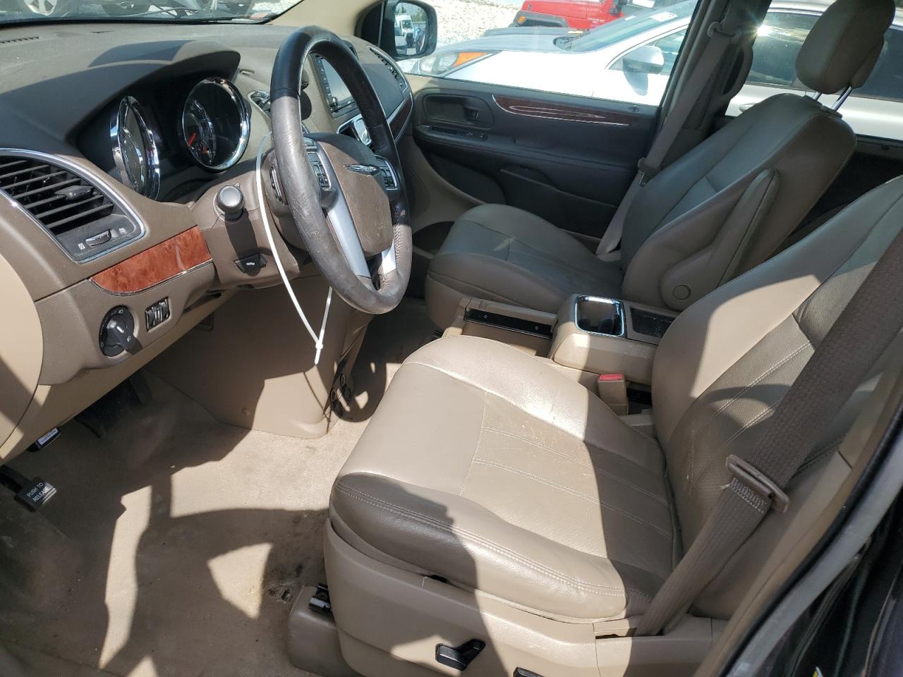 2011 Chrysler Town & Country Touring L VIN: 2A4RR8DG1BR704083 Lot: 80318935