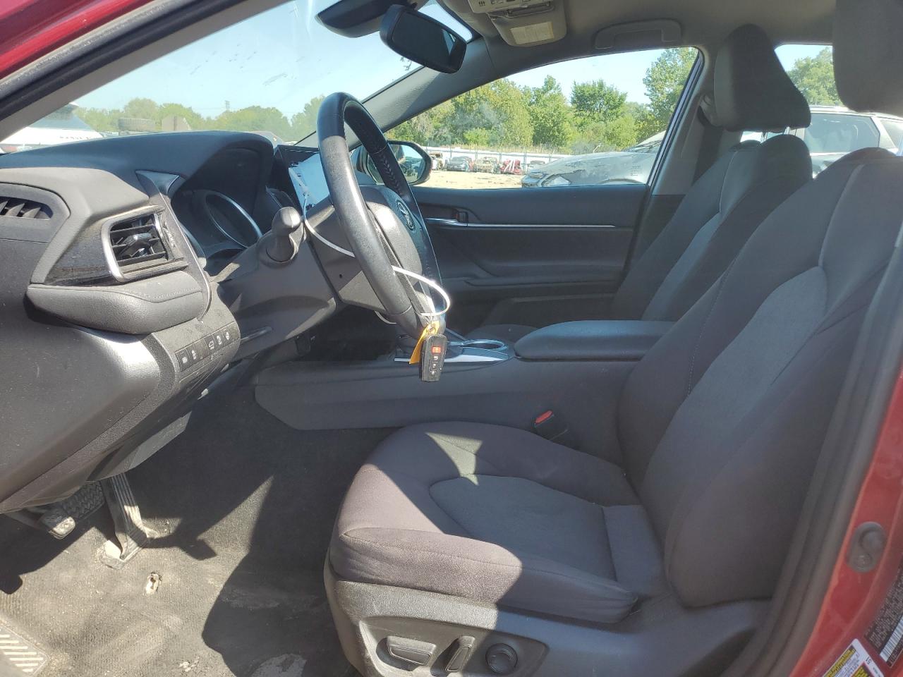 2021 Toyota Camry Le VIN: 4T1R11AK7MU432072 Lot: 81670005