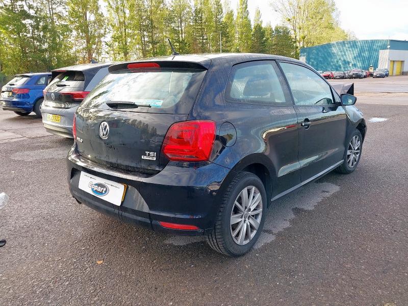 2015 VOLKSWAGEN POLO SE TSI 
