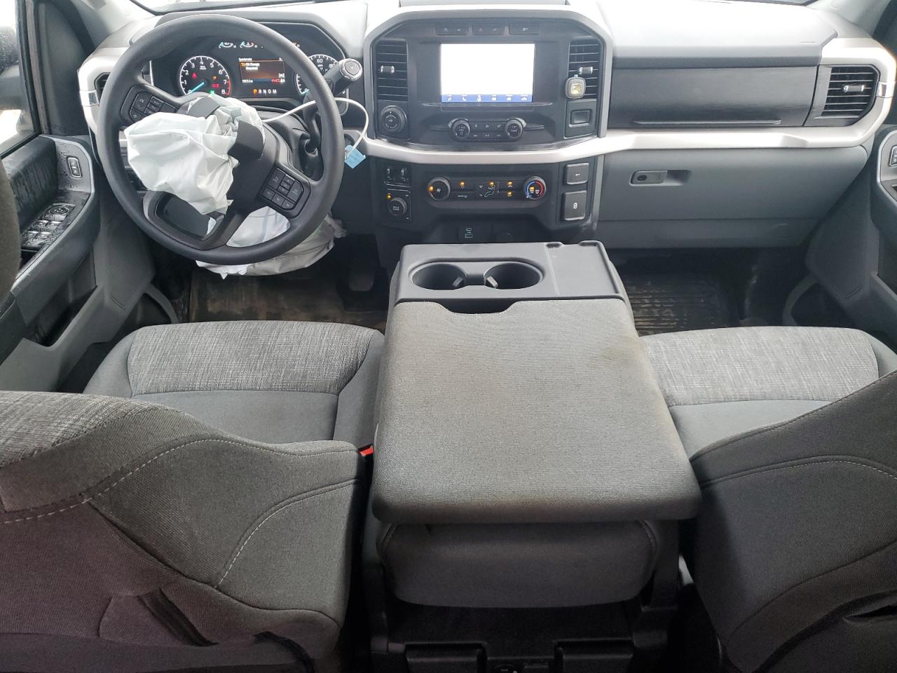 2022 Ford F150 Supercrew VIN: 1FTFW1E55NFA51386 Lot: 83987575