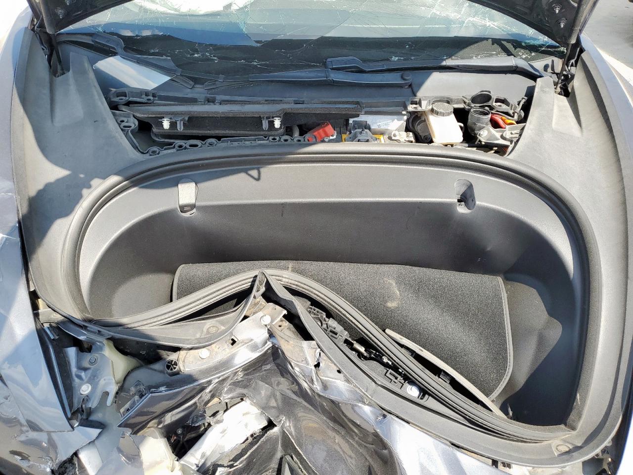 2018 Tesla Model 3 VIN: 5YJ3E1EA4JF102135 Lot: 81241005