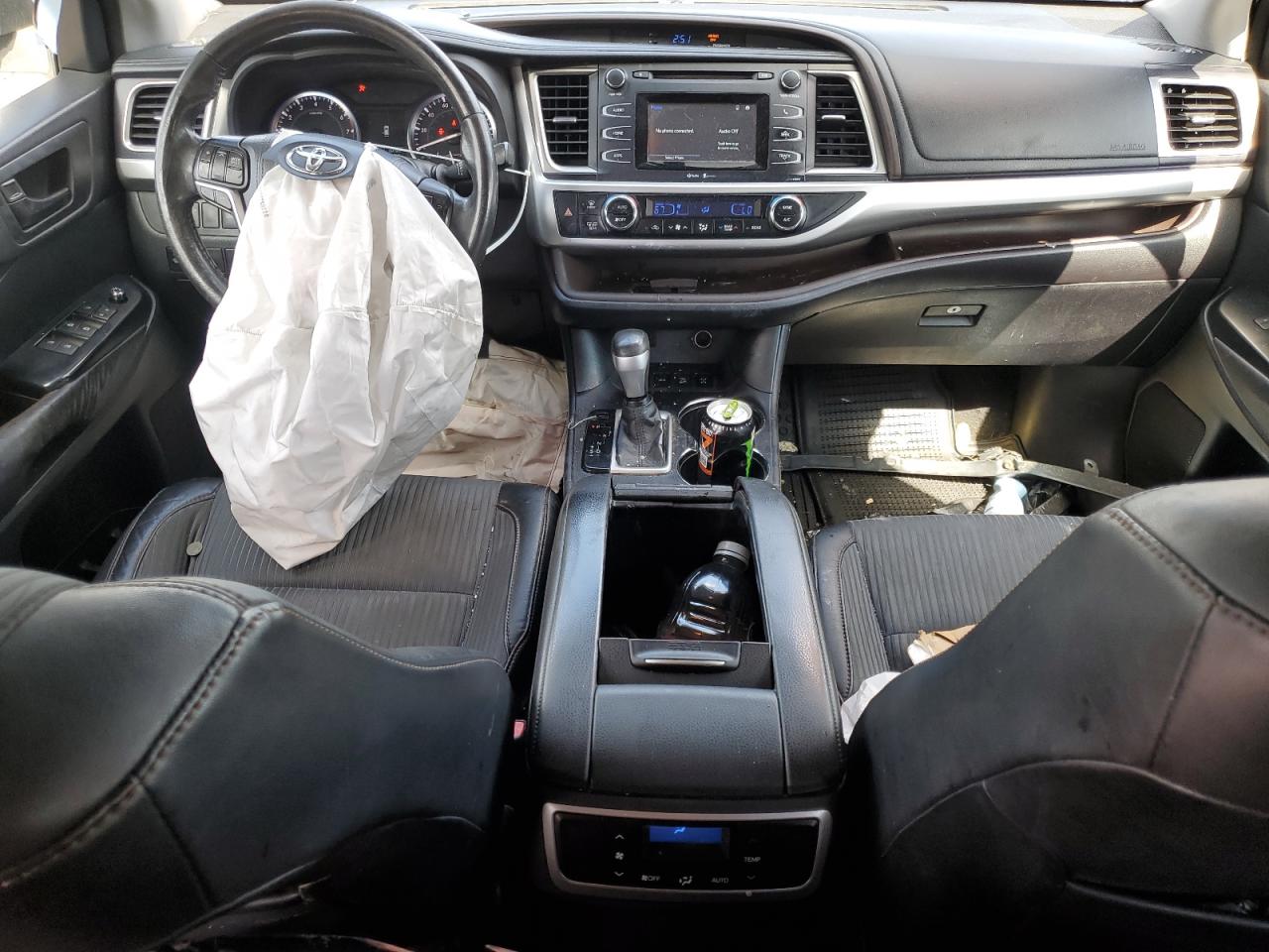 2015 Toyota Highlander Le VIN: 5TDBKRFHXFS167539 Lot: 81800715