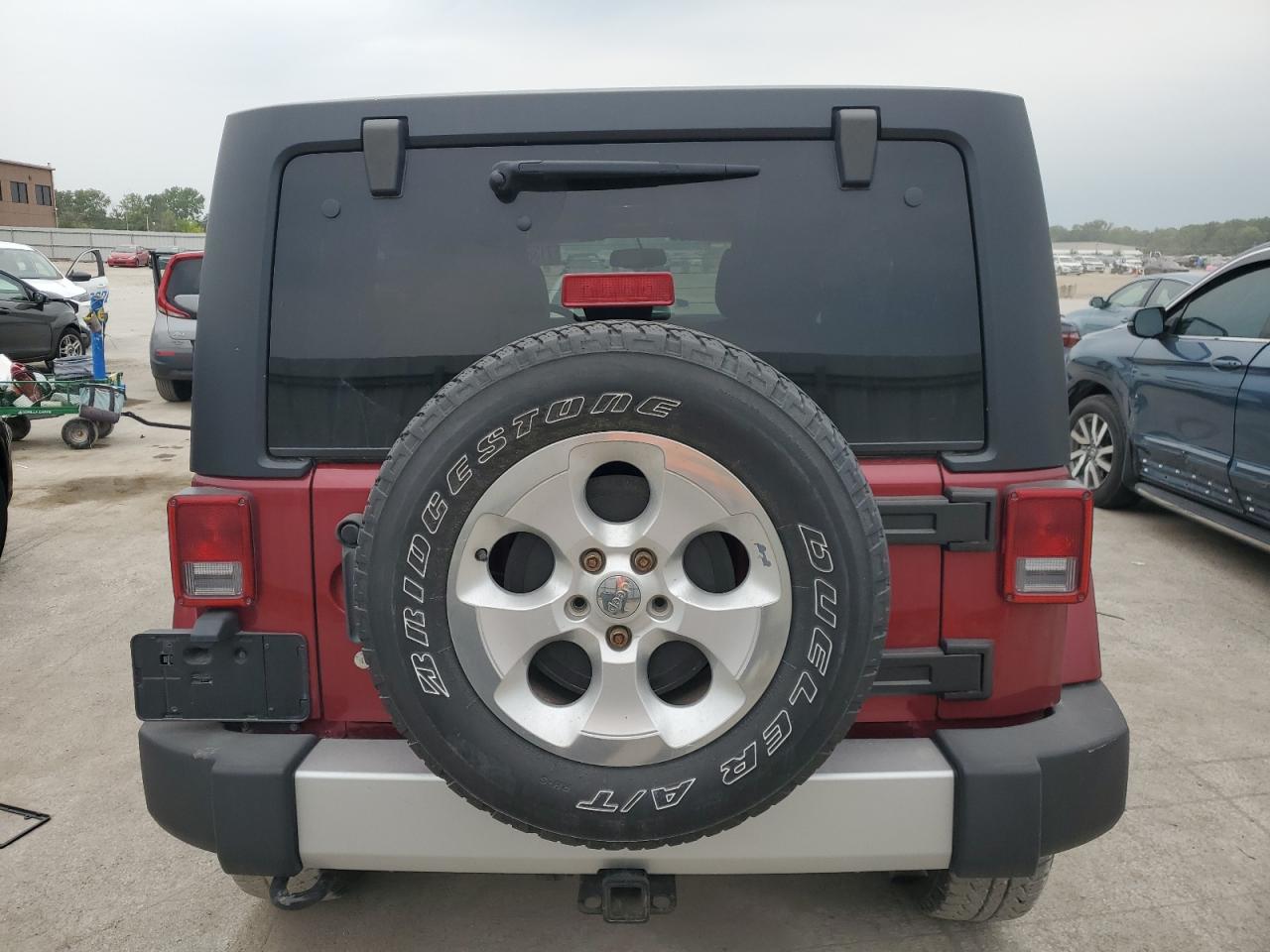 2013 Jeep Wrangler Unlimited Sahara VIN: 1C4BJWEG2DL551095 Lot: 71369495