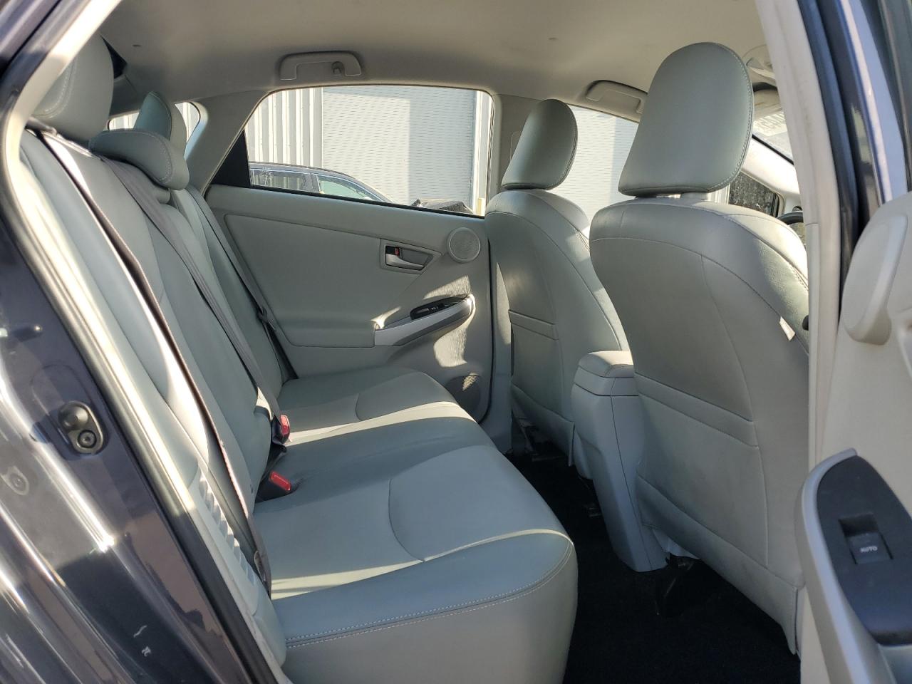 2014 Toyota Prius VIN: JTDKN3DU3E0370018 Lot: 71320445