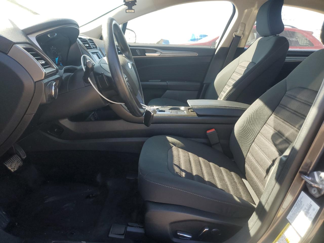 2018 Ford Fusion Se VIN: 3FA6P0HD0JR217200 Lot: 83990325