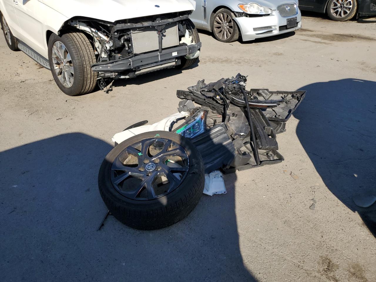 2021 Toyota C-Hr Xle VIN: JTNKHMBX4M1125260 Lot: 70832655