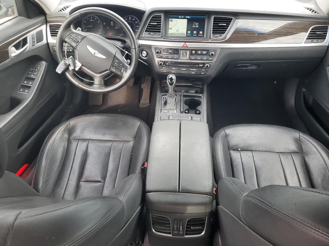 2015 Hyundai Genesis 3.8L VIN: KMHGN4JE7FU093808 Lot: 81867435