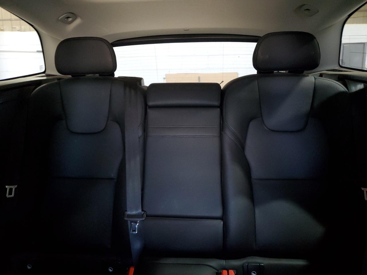 2021 Volvo Xc60 T5 Momentum VIN: YV4102RK1M1804468 Lot: 81704325