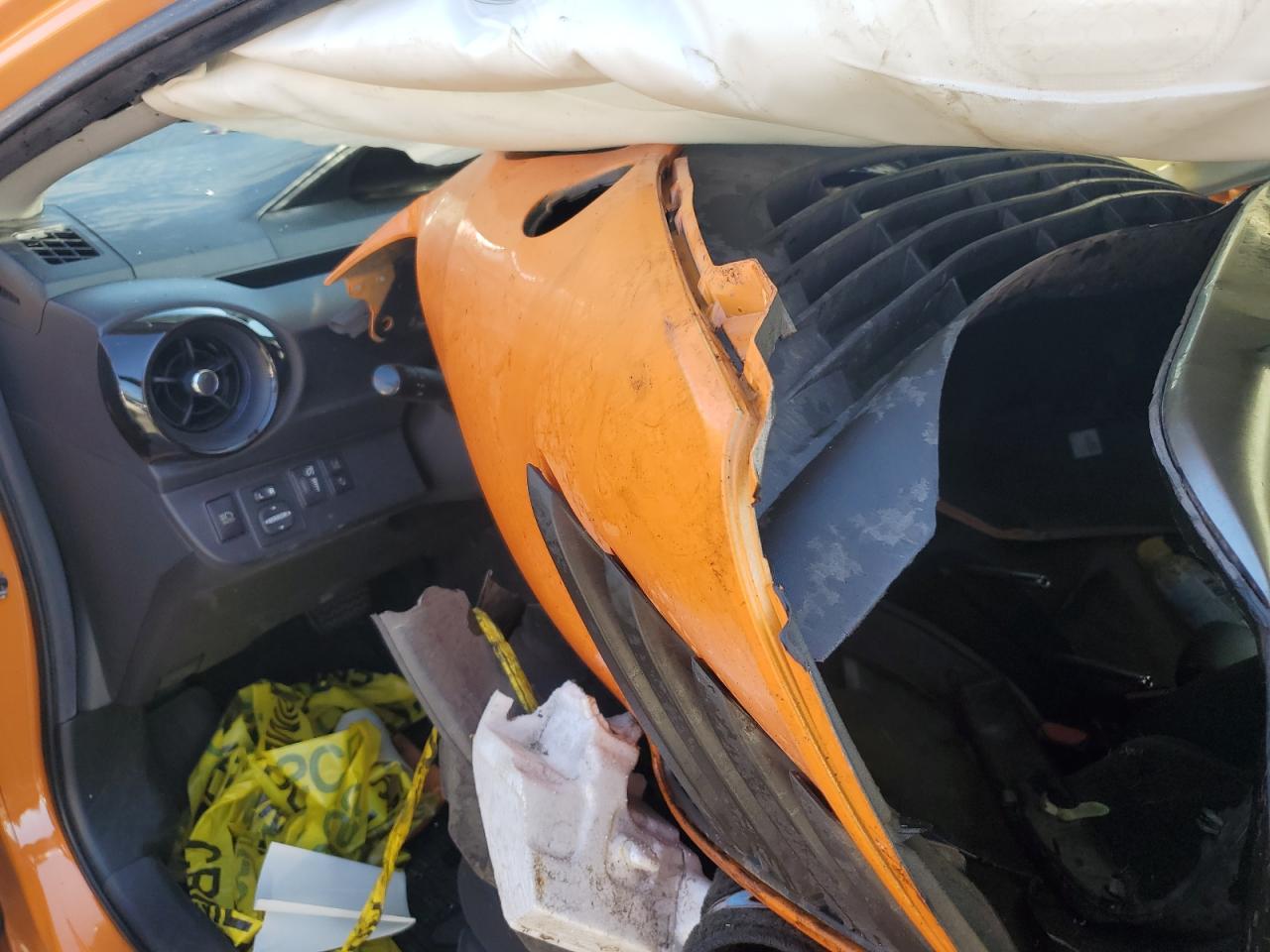 2018 Toyota Prius C VIN: JTDKDTB39J1599658 Lot: 81420605