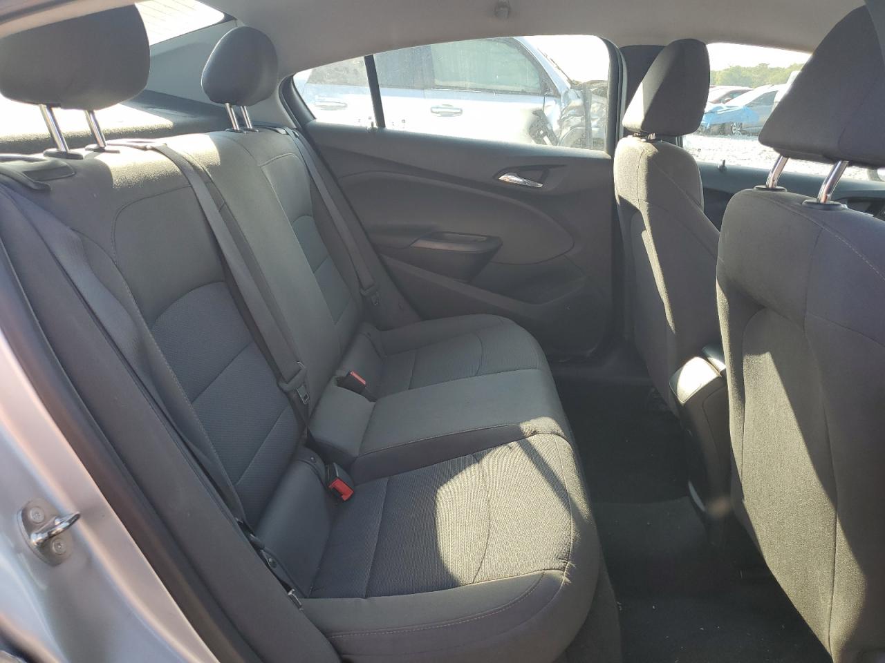 2019 Chevrolet Cruze Ls VIN: 1G1BC5SM4K7112235 Lot: 81421275