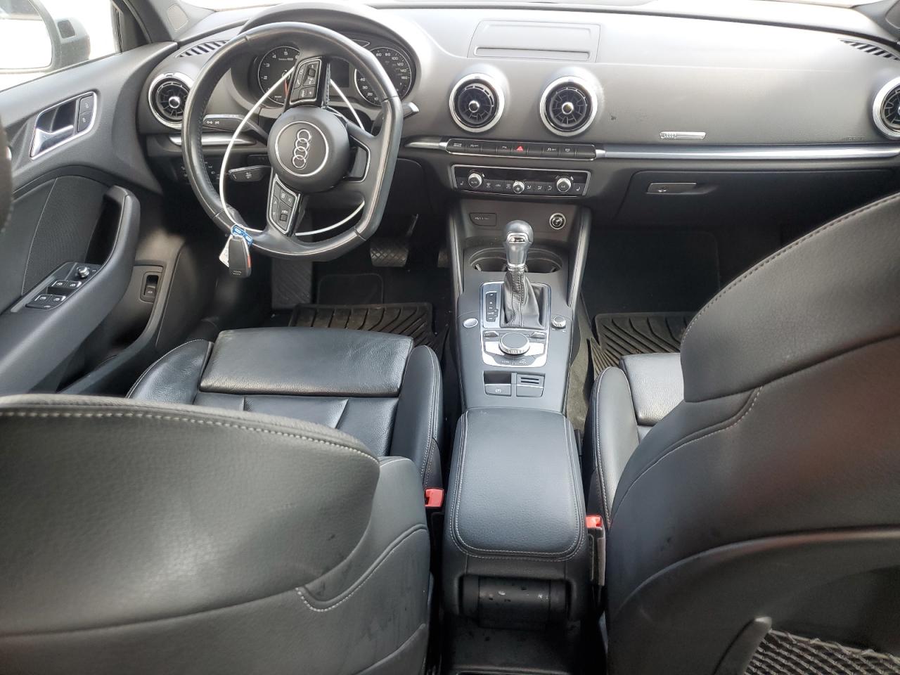 2020 Audi A3 Premium VIN: WAUAUGFF5LA052989 Lot: 81059365