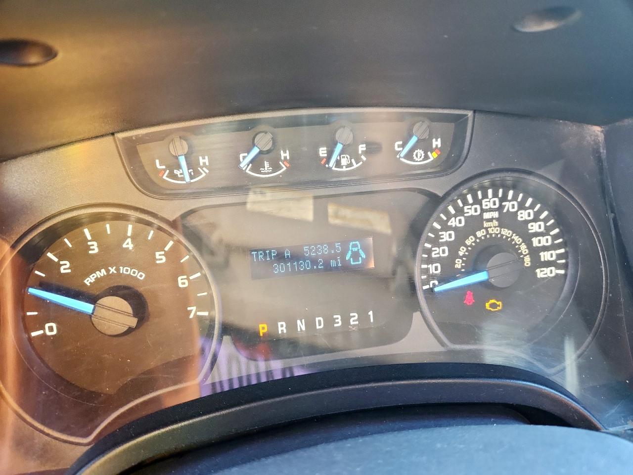 2011 Ford F150 Super Cab VIN: 1FTFX1CF3BFB17907 Lot: 84004725