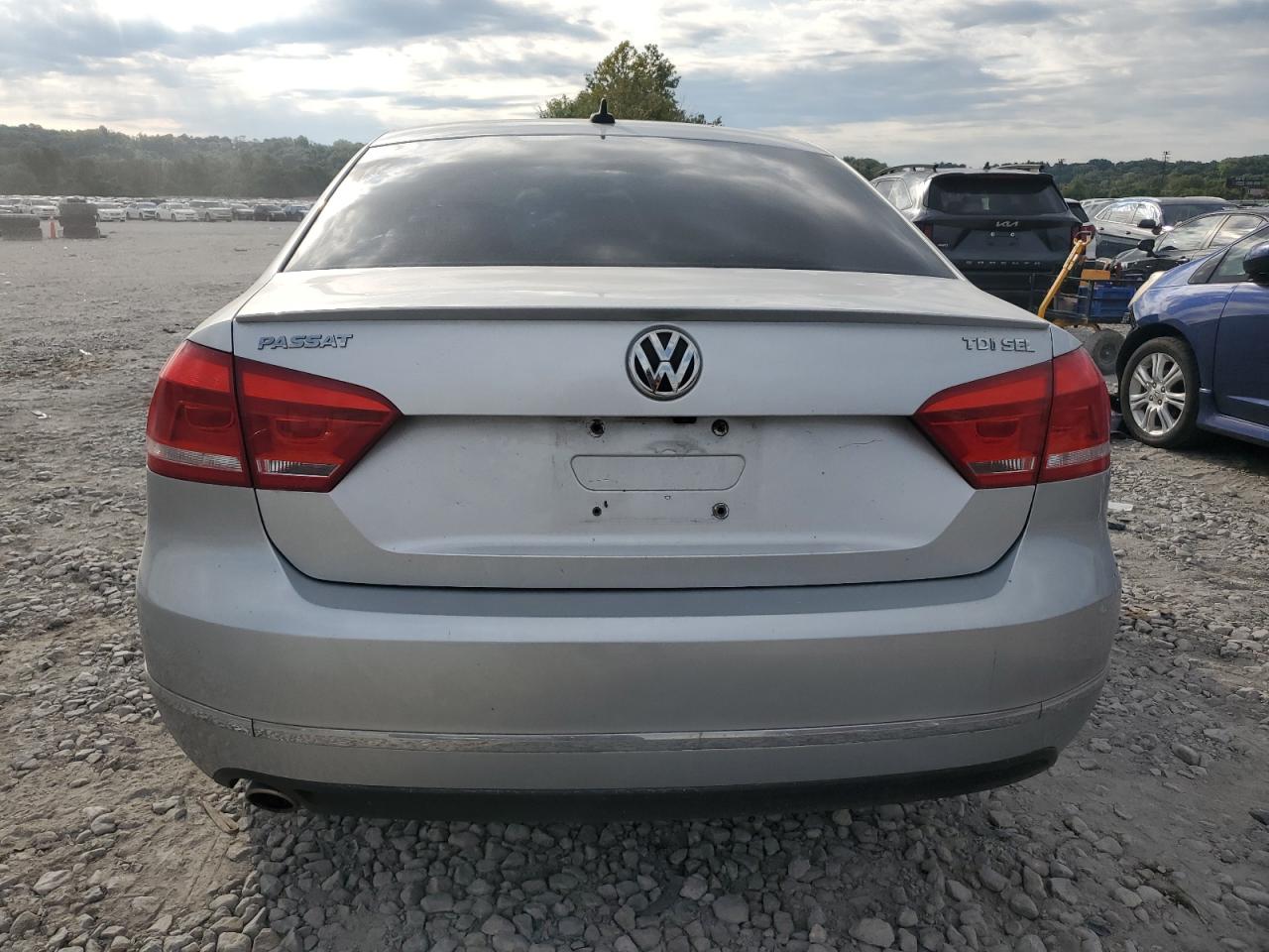 2013 Volkswagen Passat Sel VIN: 1VWCN7A31DC095668 Lot: 72029945