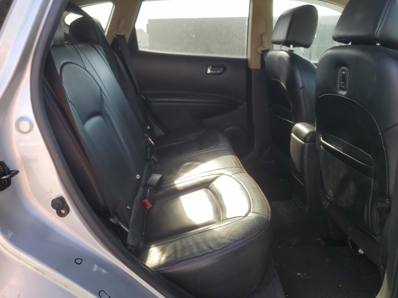 2010 Nissan Rogue S VIN: JN8AS5MT9AW003675 Lot: 71012645