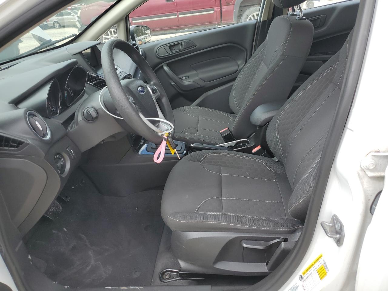 2019 Ford Fiesta Se VIN: 3FADP4BJ4KM114275 Lot: 84582835