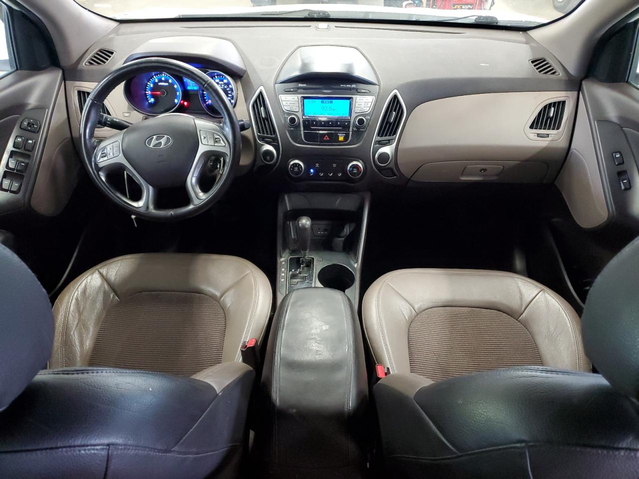 2010 Hyundai Tucson Gls VIN: KM8JUCAC8AU023034 Lot: 84245775